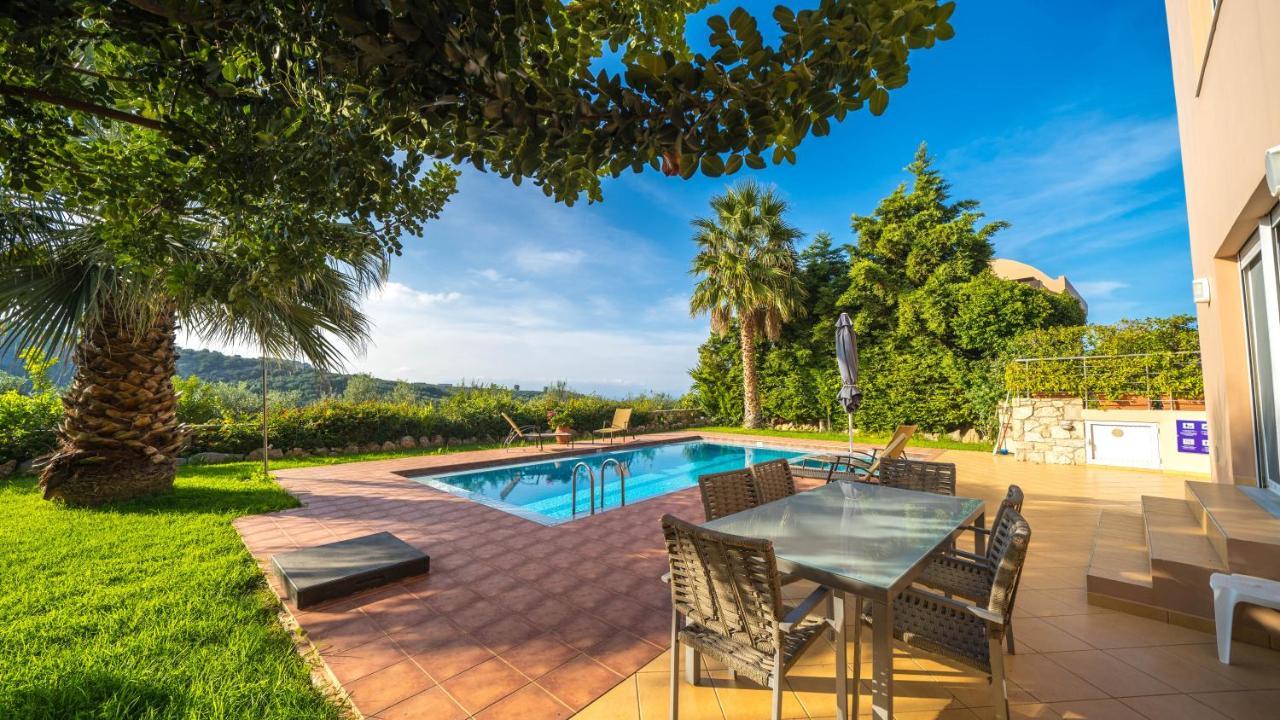Meliades Villas Agia Marina Eksteriør bilde
