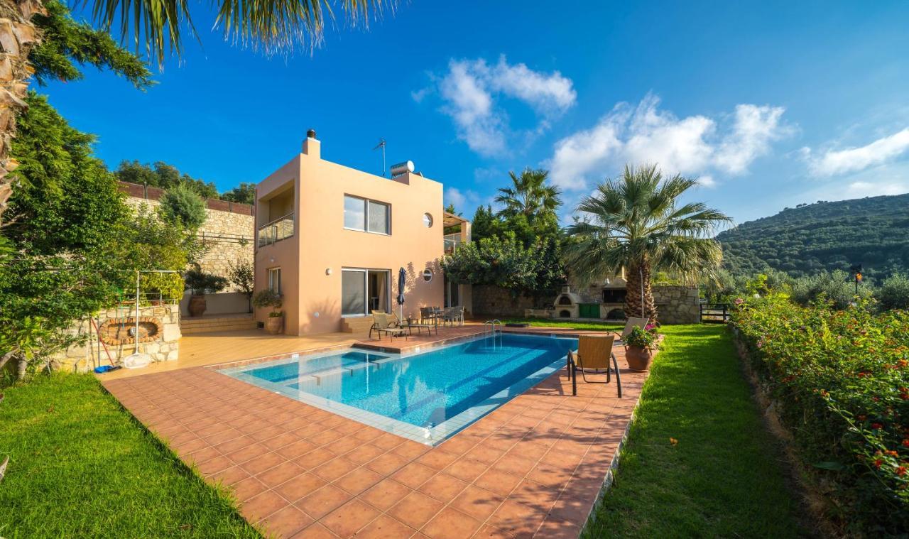 Meliades Villas Agia Marina Eksteriør bilde