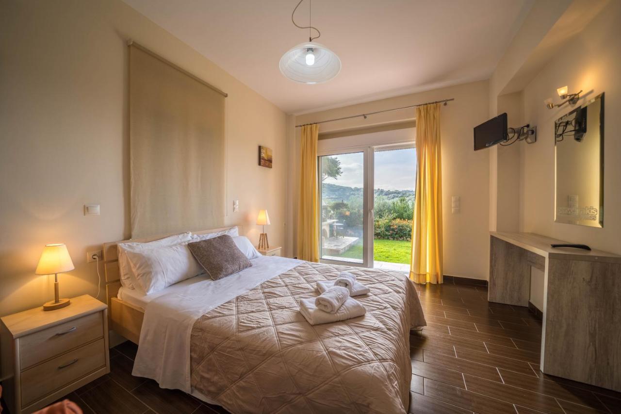 Meliades Villas Agia Marina Eksteriør bilde